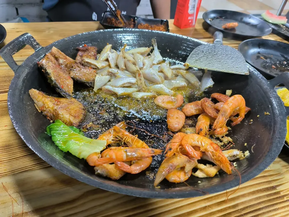 图2 “红瓦房”烙锅