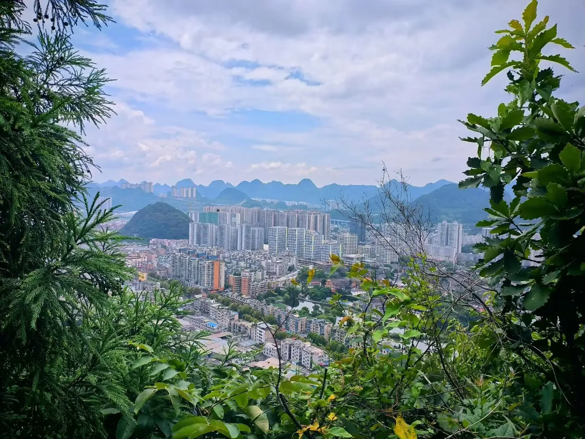 图8 俯瞰六盘水