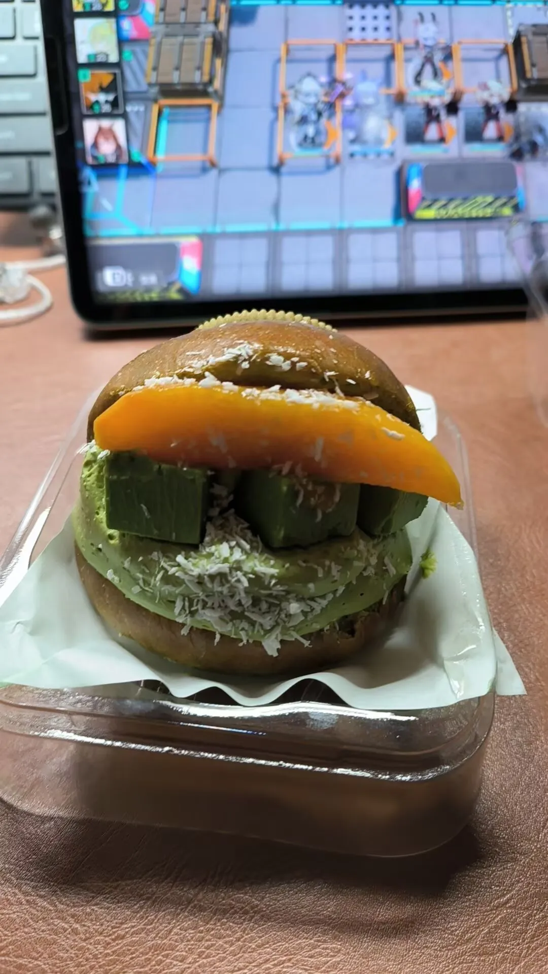 图6 七层抹茶生巧拿破仑面包