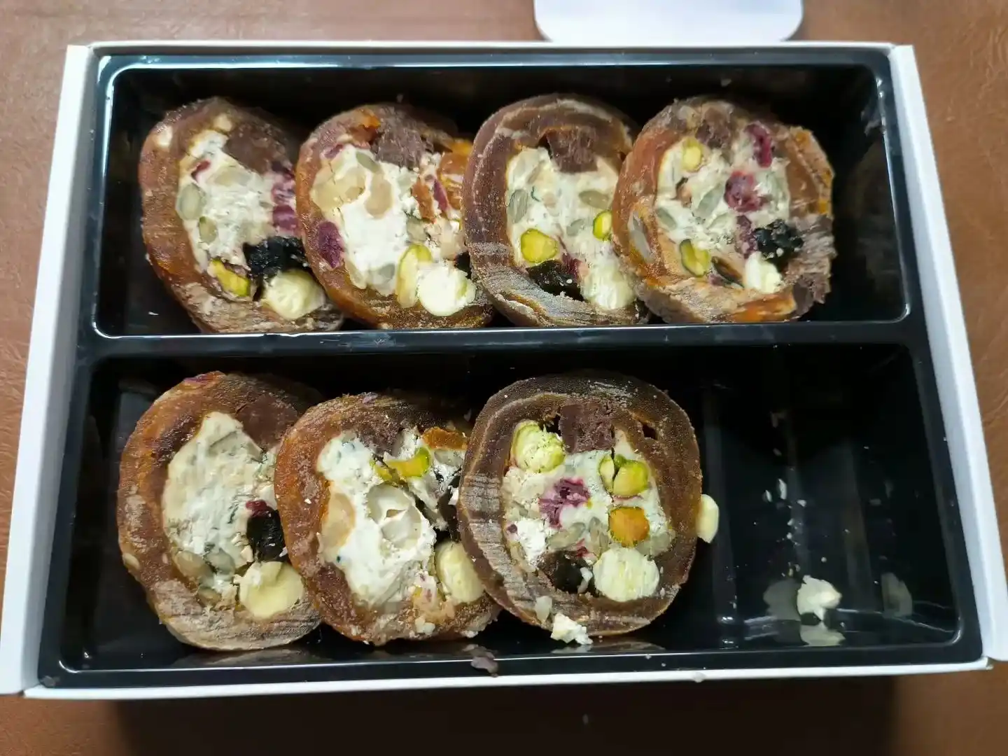 图5 巧克力乌梅黄油柿饼